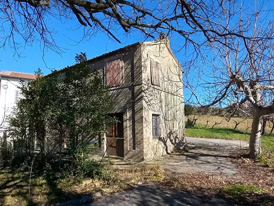 Casa indipendente in vendita in Varano Cerretino a Falerone