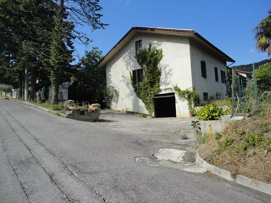 Villa in vendita in via santa Maria delle Grazie a Serra San Quirico