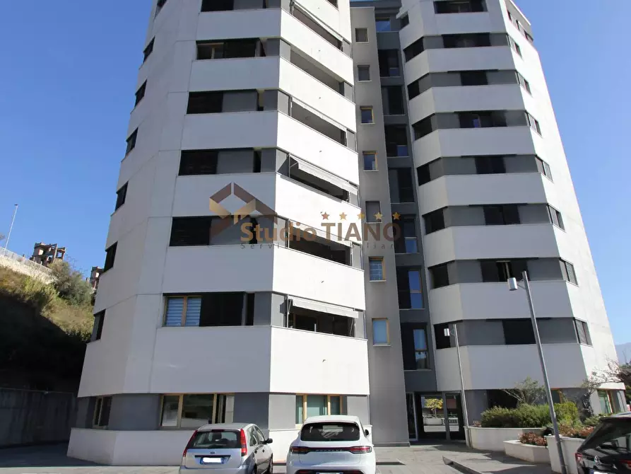 Appartamento in vendita in Via Alcide De Gasperi a Cosenza