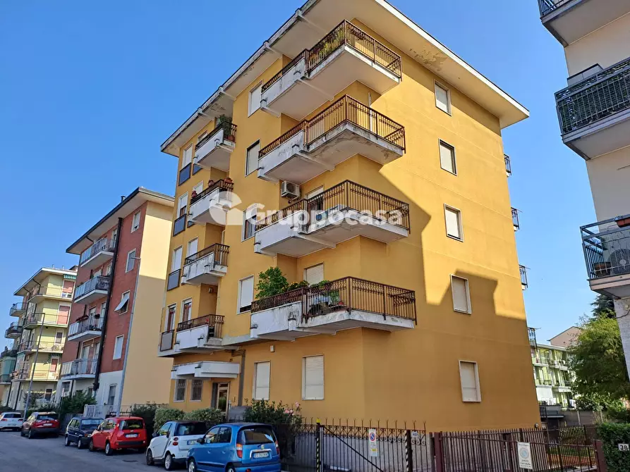 Appartamento in vendita in Via Trieste a Magenta