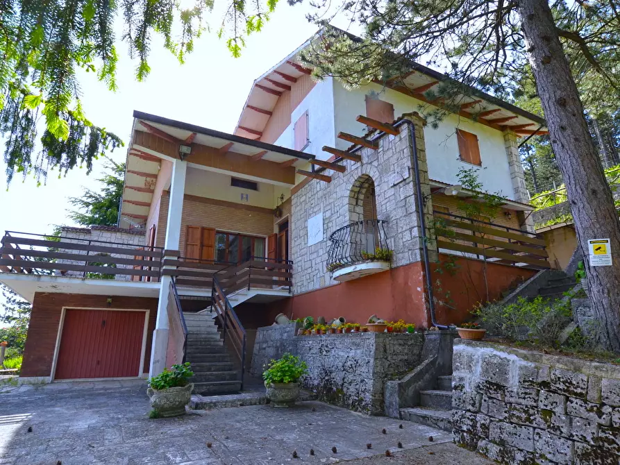 Villa in vendita in Colle San Marco a Ascoli Piceno