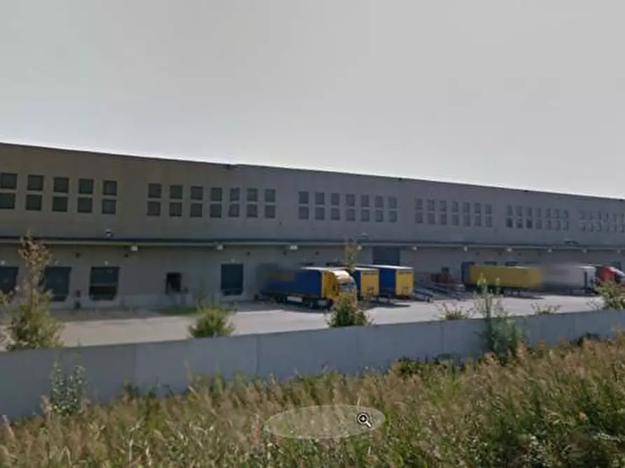 Capannone industriale in affitto a Vercelli