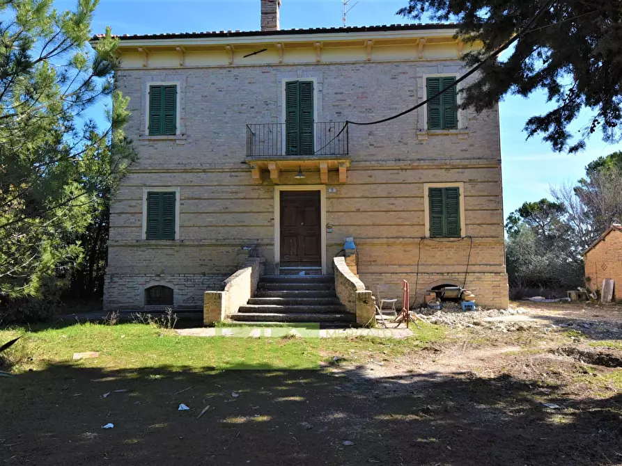 Villa in vendita in Via Nazario Sauro a Offida