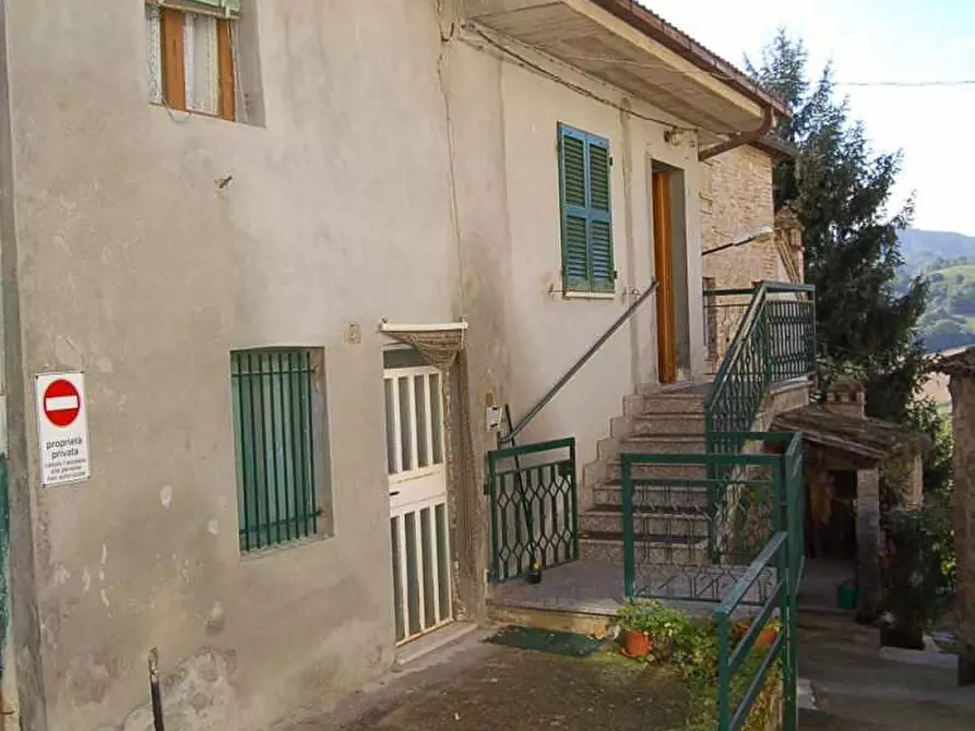 Casa indipendente in vendita in villa salvi a Amandola