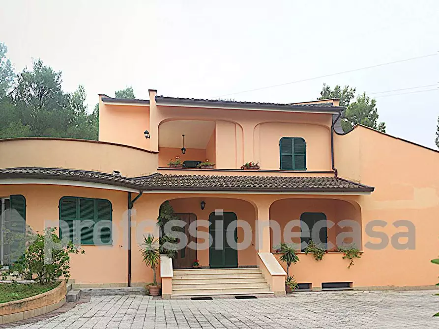 Casa indipendente in vendita in Contrada Asola a Civitanova Marche