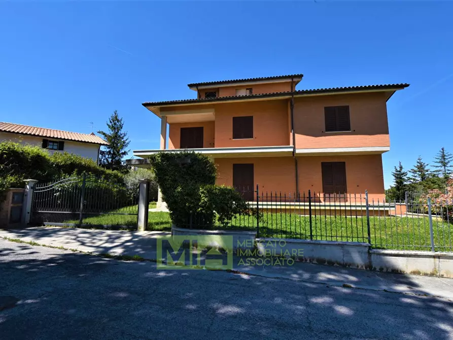 Villa in vendita in Via Della Pace a Falerone
