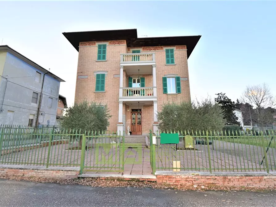 Villa in vendita in Via Santa Croce a Santa Vittoria In Matenano