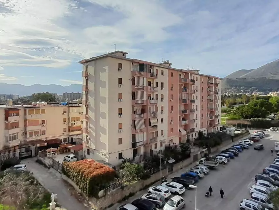 Appartamento in vendita in Via Girolamo Alibrandi a Palermo