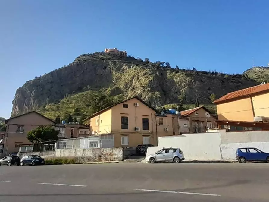 Appartamento in vendita in Via Pietro Bonanno a Palermo