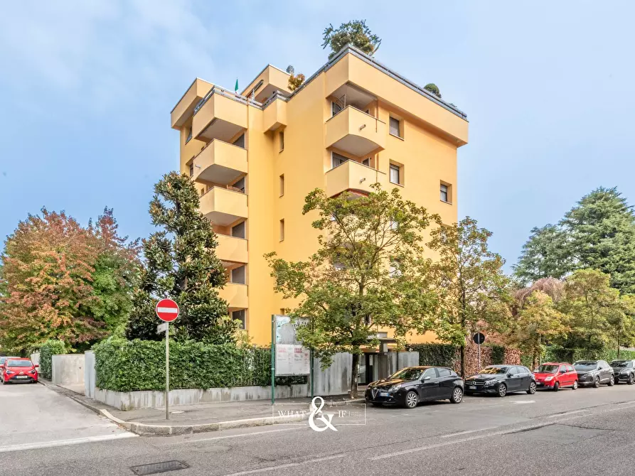 Appartamento in vendita in Via Giacomo Matteotti a Desio