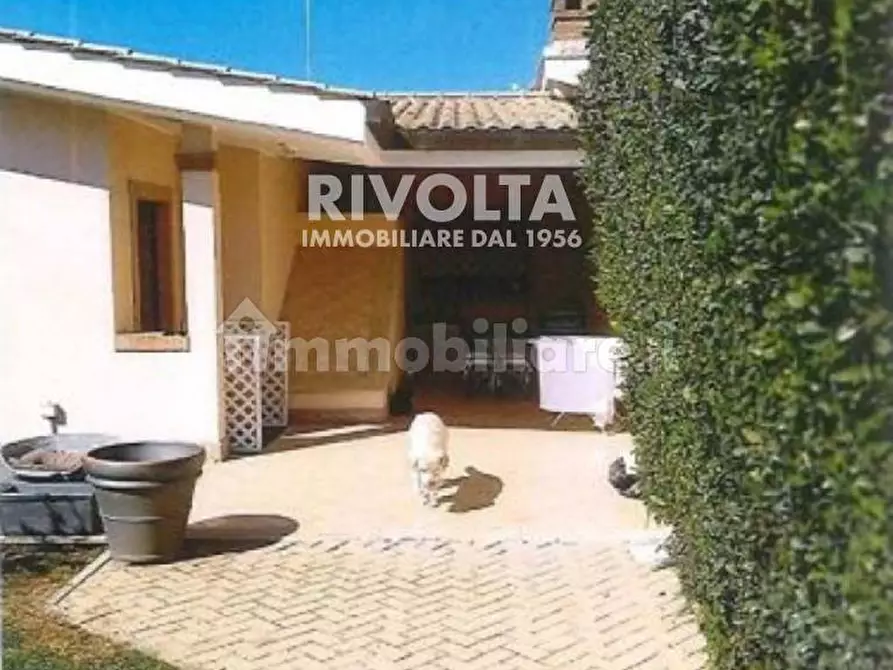 Villetta a schiera in vendita in VIALE NISO a Pomezia