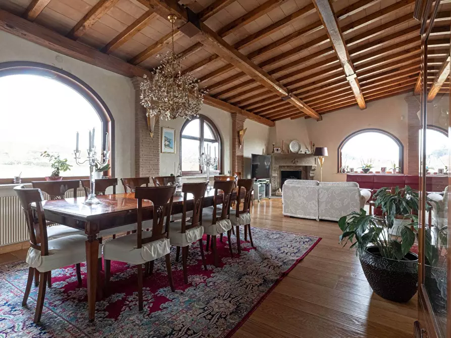 Villa in vendita in strada cappella borghesiana a Campagnano Di Roma