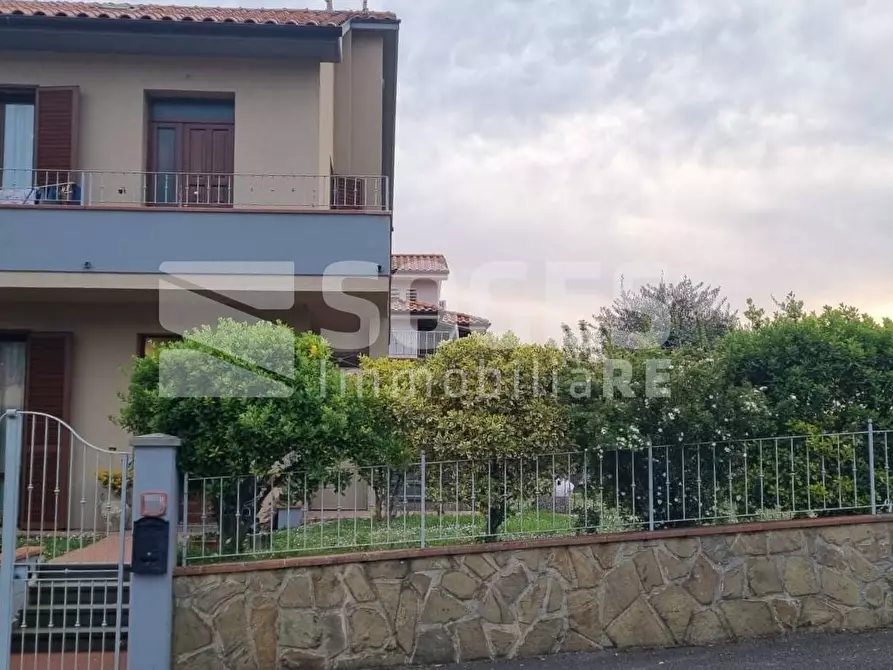 Appartamento in vendita in Via Guglielmo Marconi a Loro Ciuffenna