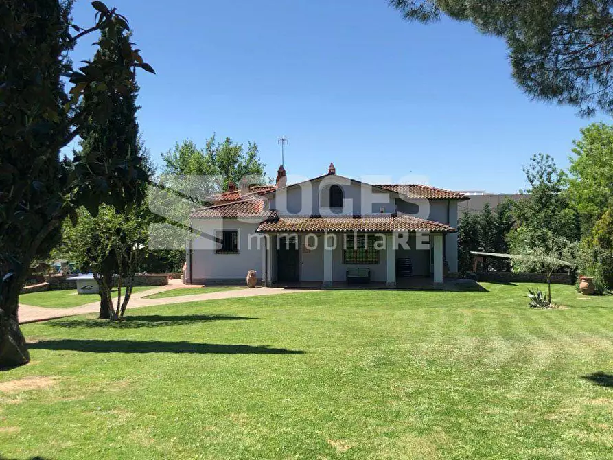 Villa in vendita in Via Gastone Nencini a Terranuova Bracciolini