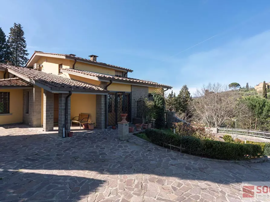 Villa in vendita in Via Chiantigiana a Bagno A Ripoli