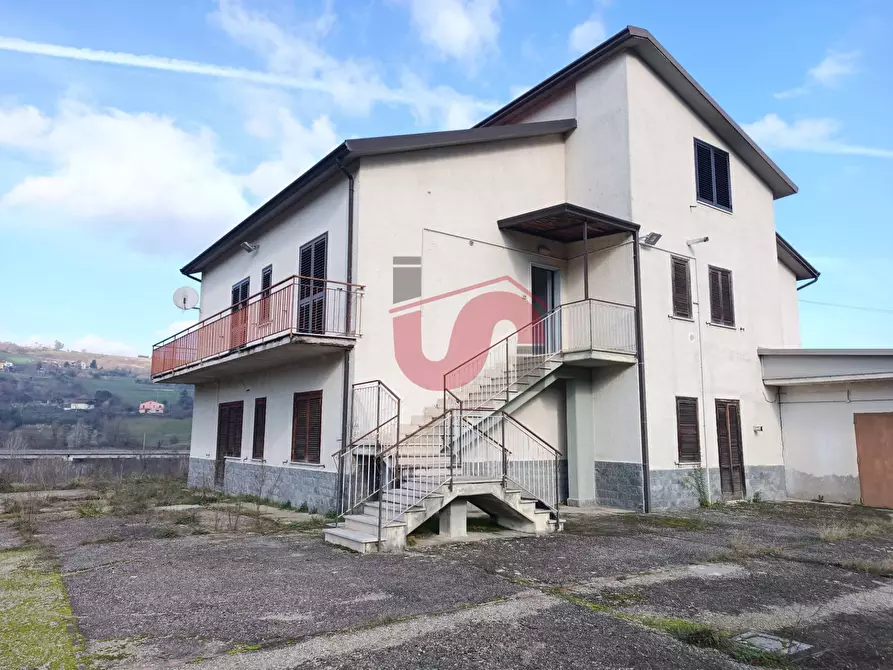 Casa indipendente in vendita in strada statale Appia a Ceppaloni