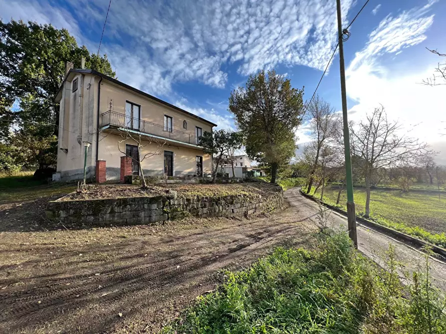 Casa indipendente in vendita in Via Boschetto a Mirabella Eclano