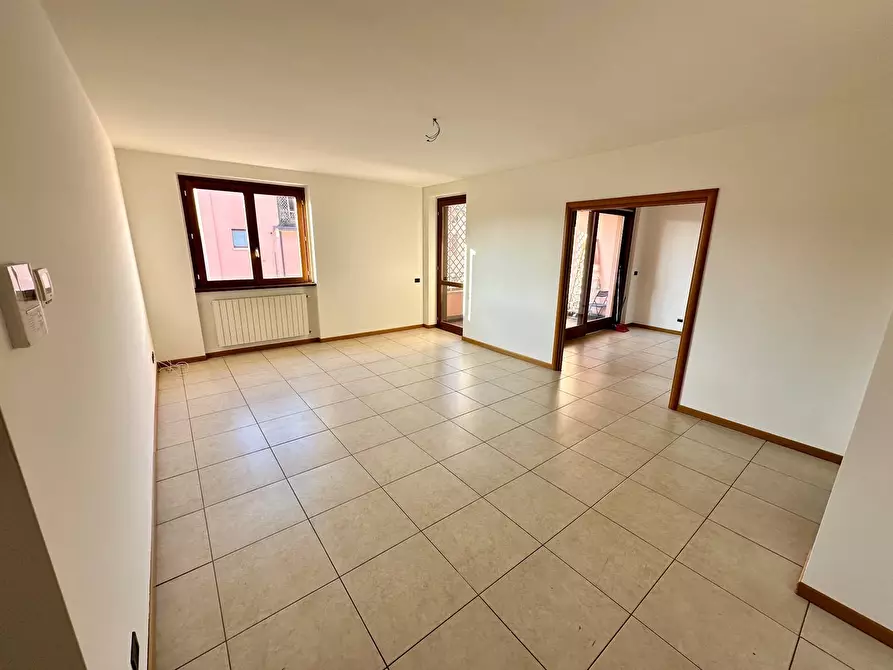 Appartamento in vendita in Viale Roma a Sarnico