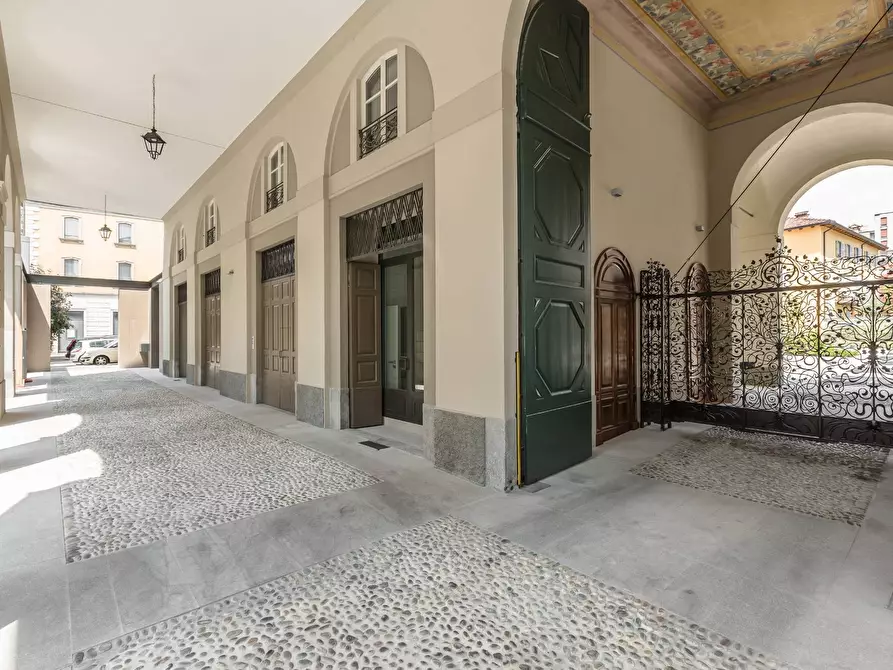 Appartamento in vendita in CORSO MARTIRI DELLA LIBERAZIONE a Lecco