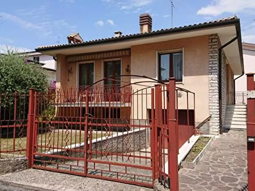 Casa indipendente in vendita in Via Giovanni da Verrazzano a Bardolino