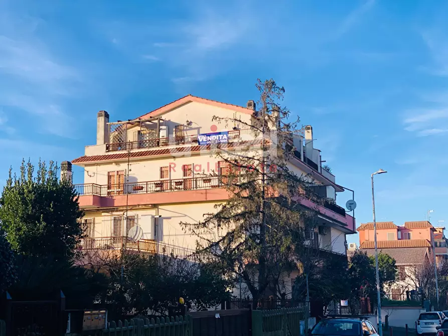 Appartamento in vendita in Via Della Palmarola a Roma