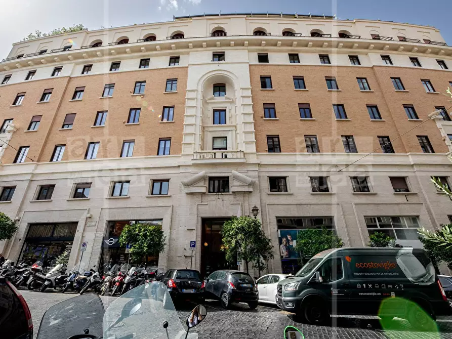 Ufficio in affitto in Via Barberini a Roma