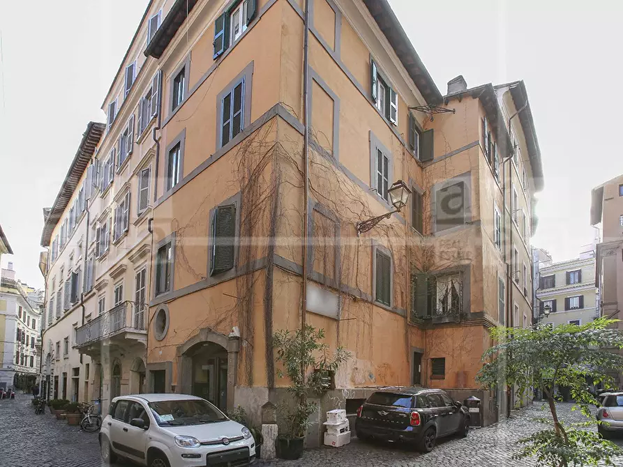 Appartamento in vendita in Vicolo Della Palomba a Roma