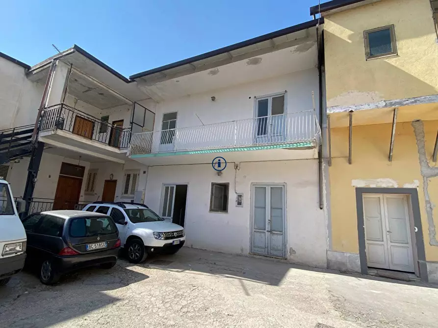 Palazzo in vendita in Via Bellomo a Caserta