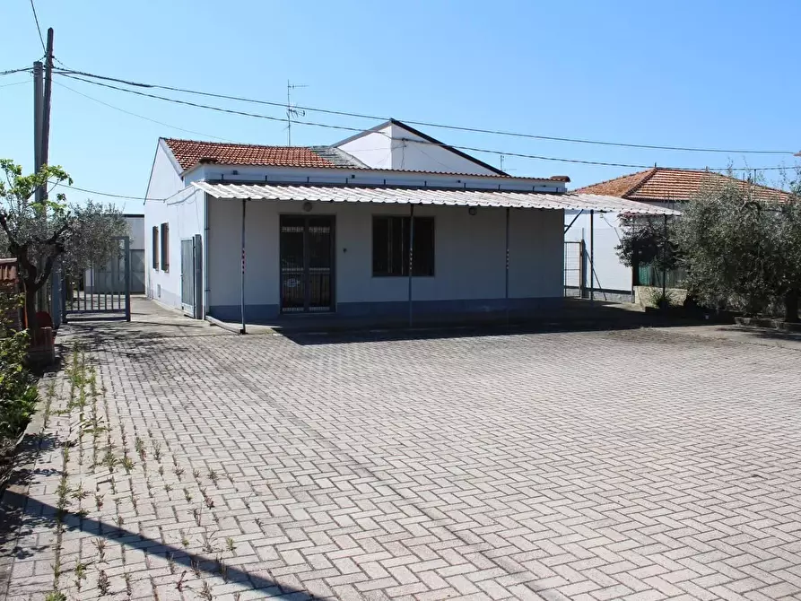 Casa indipendente in vendita in Statale 16 Adriatica a Vasto