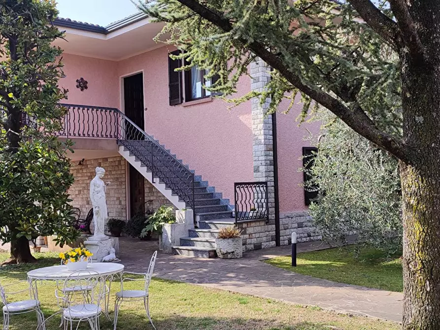 Villa in vendita in Via Nazionale a Puegnago Sul Garda