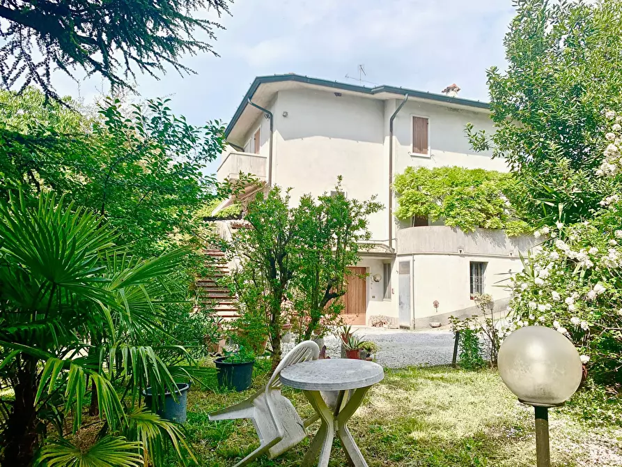 Villa in vendita in Via Santa Maria a Pozzolengo