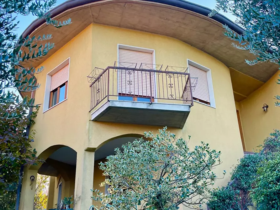 Villa in vendita in Via rovadella a Padenghe Sul Garda