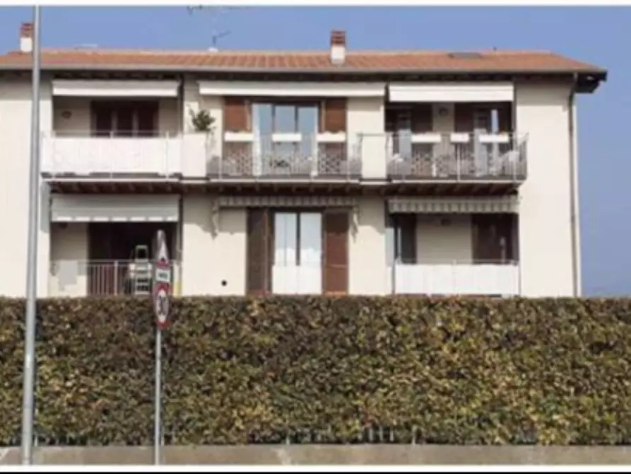 Appartamento in vendita in Via Benaco a Puegnago Sul Garda