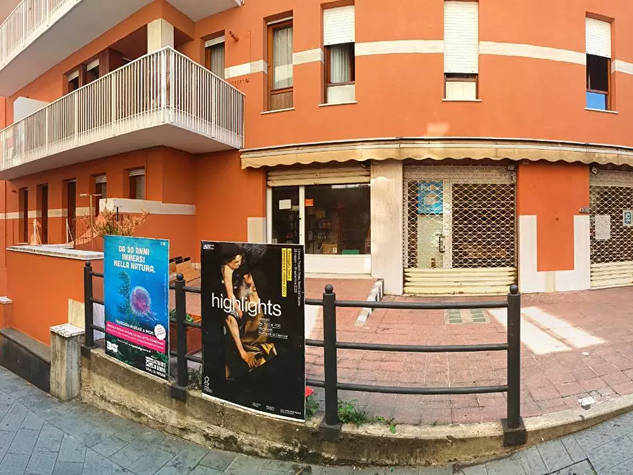 Locale commerciale in vendita in Capitan Romeo a Arenzano