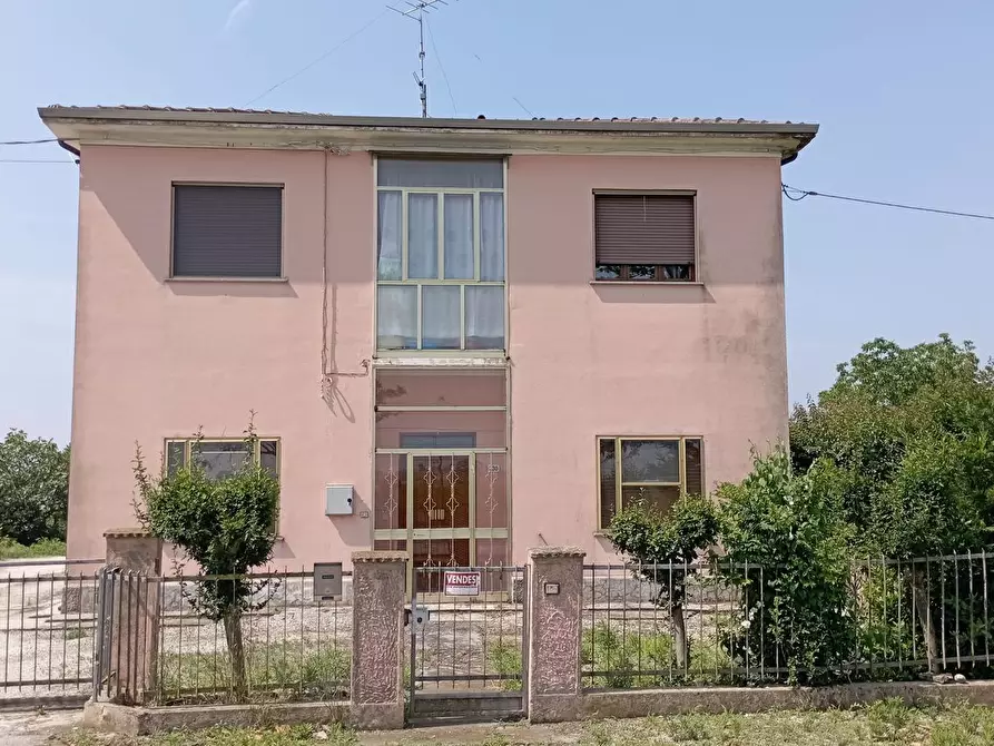 Casa bifamiliare in vendita in Adriatico a Masi Torello
