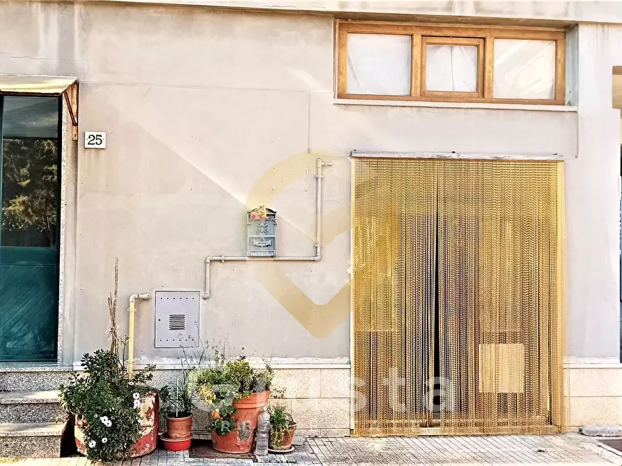 Casa indipendente in vendita in Via Fratelli De Girolamo a Latiano