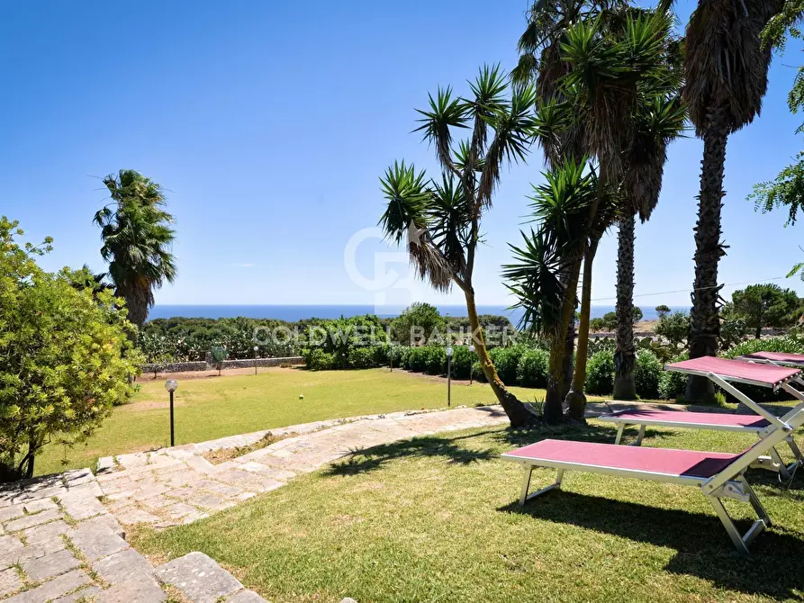 Villa in vendita in Villaggio Paradiso Via Pleiadi a Santa Cesarea Terme