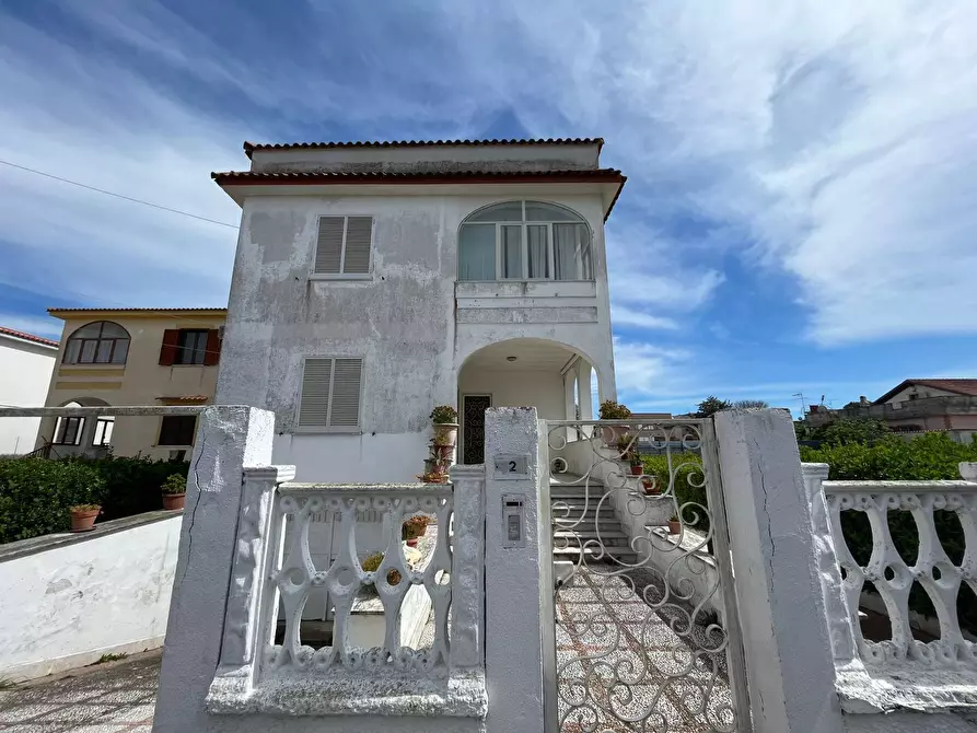 Casa indipendente in vendita in via Villani a Castel Volturno