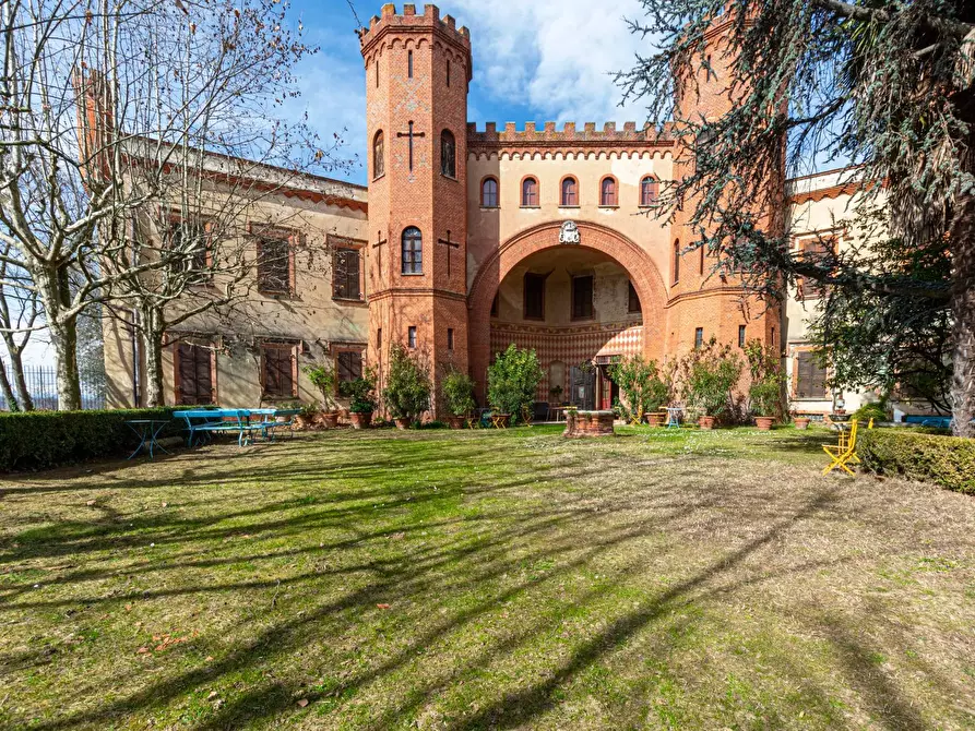 Castello in vendita in Via Roma a Baldissero D'alba