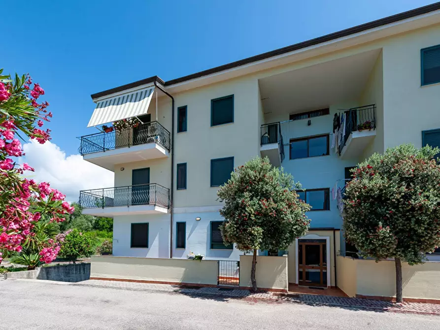 Appartamento in vendita in Via Velina a Castelnuovo Cilento