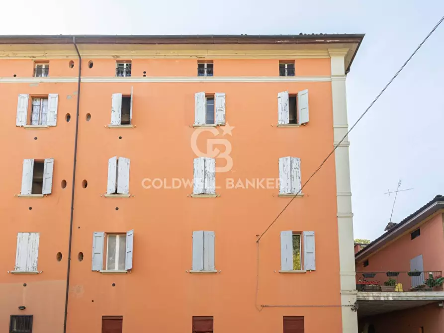 Appartamento in vendita in Via Castiglione a Bologna