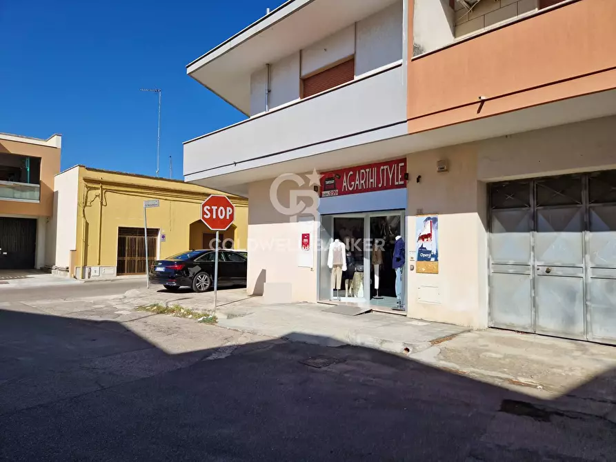 Locale commerciale in vendita in Via Luigi Settembrini a Melendugno