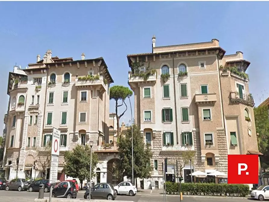 Appartamento in vendita in piazza Tuscolo a Roma