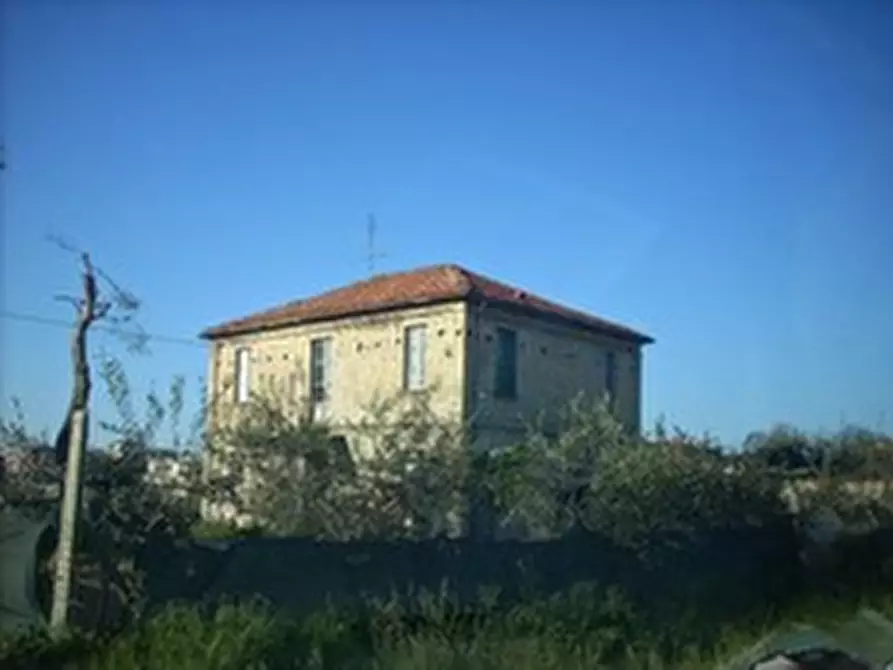 Rustico / casale in vendita in Via Laureati a San Benedetto Del Tronto