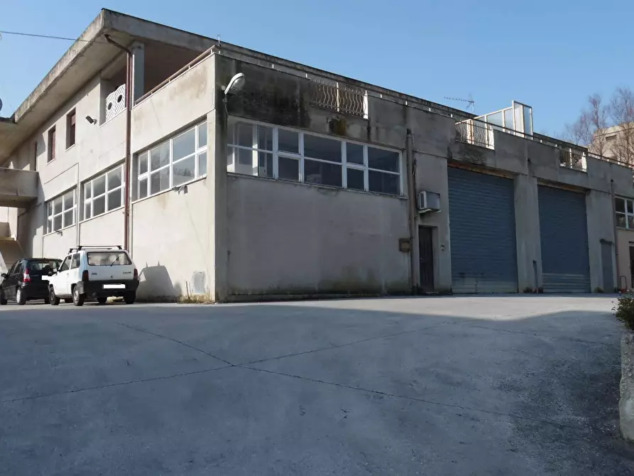 Capannone industriale in vendita in Via E. Fermi a Acquaviva Picena