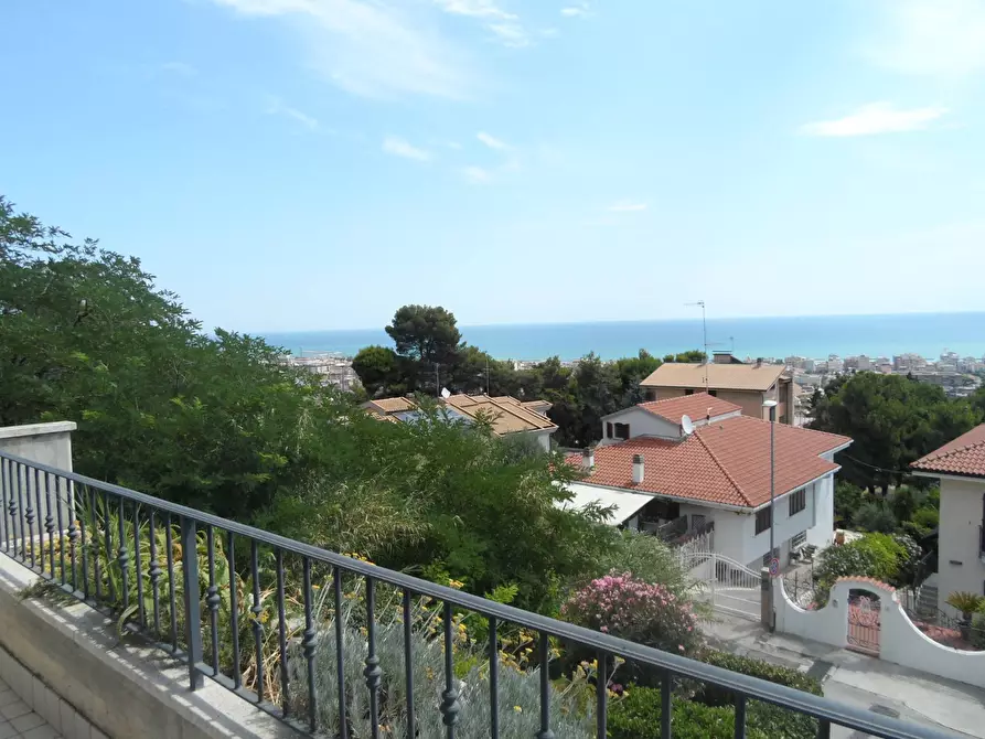 Villa in vendita in Via Miramare a San Benedetto Del Tronto
