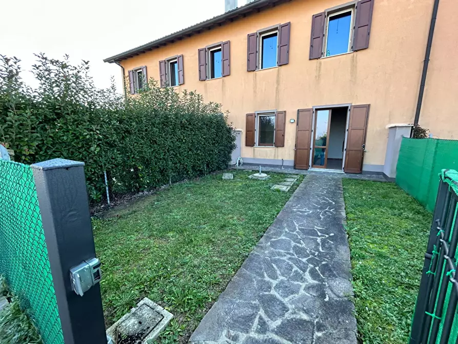 Casa indipendente in vendita in Via Bassa a Ferrara