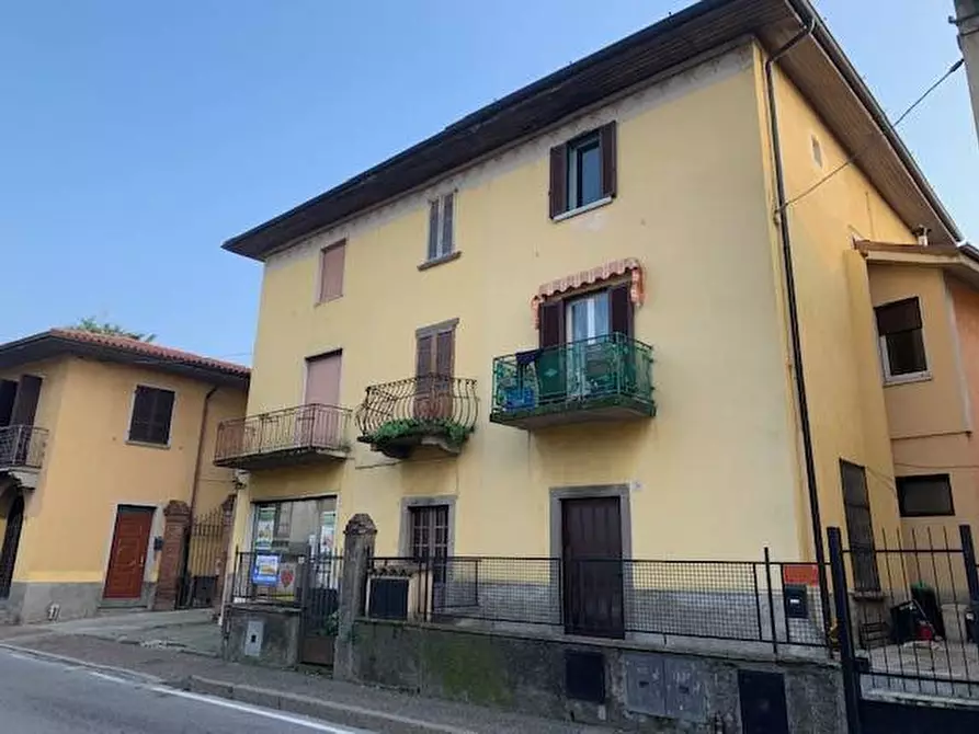 Appartamento in vendita in Via Roma a Castelli Calepio
