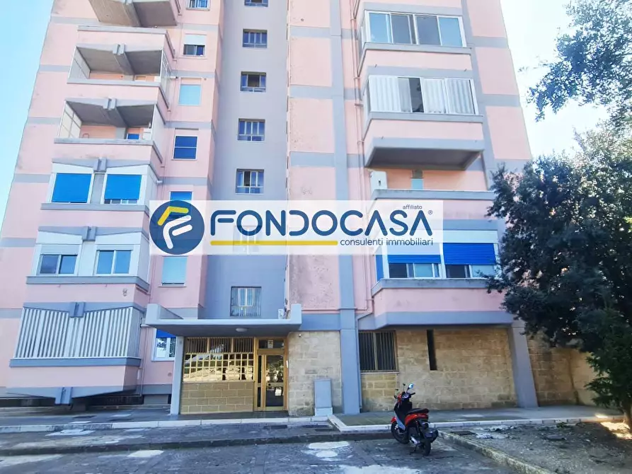Appartamento in vendita in Piazza Augusto Righi a Brindisi