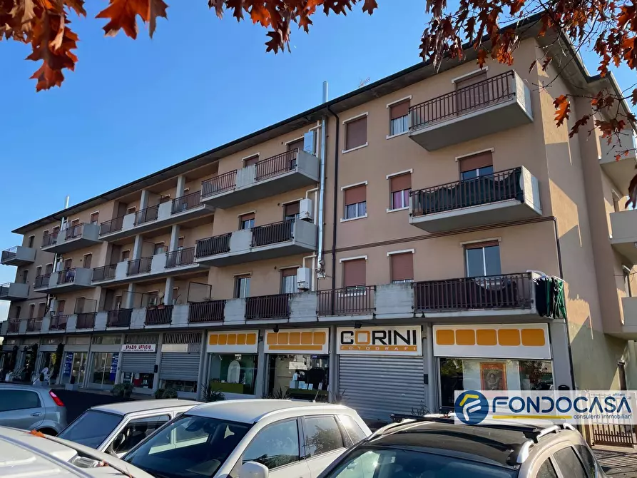 Appartamento in vendita in via Roma a Grumello Del Monte